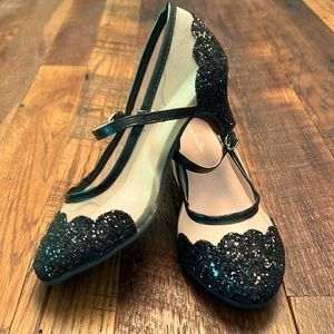 NWOT Chasing Fireflies dressy glitter toed and kitten heeled mary janes size 1.
